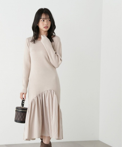 PROPORTION BODY DRESSING（プロポーションボディドレッシング）の「前後２ｗａｙアシメヘムドッキングマーメイドニットワンピース / 1213140102（ワンピース・レディース・ダークグレー/ベージュ・SMALL/MEDIUM）」の6枚目の写真