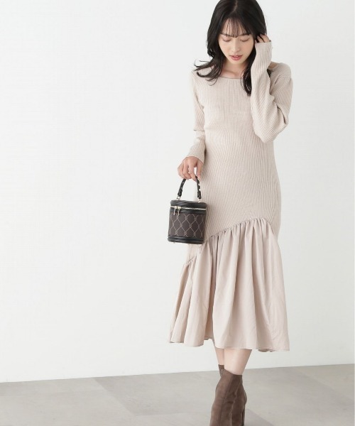 PROPORTION BODY DRESSING（プロポーションボディドレッシング）の「前後２ｗａｙアシメヘムドッキングマーメイドニットワンピース / 1213140102（ワンピース・レディース・ダークグレー/ベージュ・SMALL/MEDIUM）」の11枚目の写真