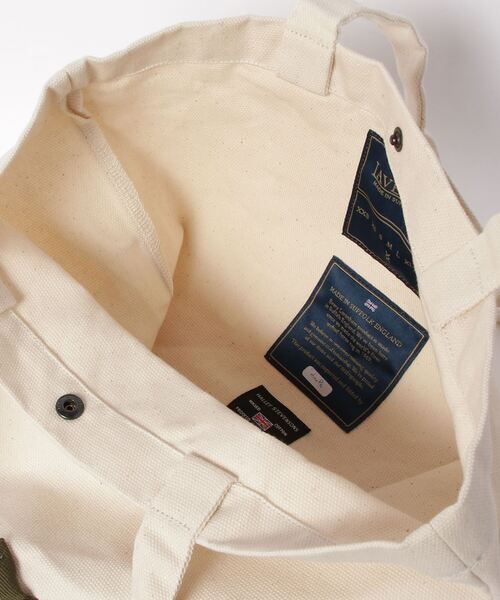 LAVENHAM（ラベンハム）の「QUILT POCKET TOTE BAG UNISEX / キルトポケット トートバッグ ユニセックス（トートバッグ・レディース・ベージュ系その他4/ベージュ系その他3・ONE SIZE）」の14枚目の写真