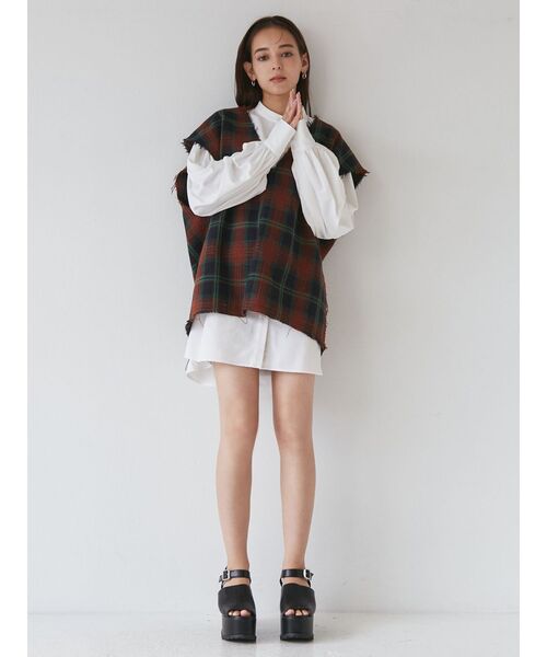 MURUA(ムルーア)の「ブロッキングベルトサンダル(サンダル・レディース・アイボリー/ブラック/ベージュ・35/36/37)」の5枚目の写真