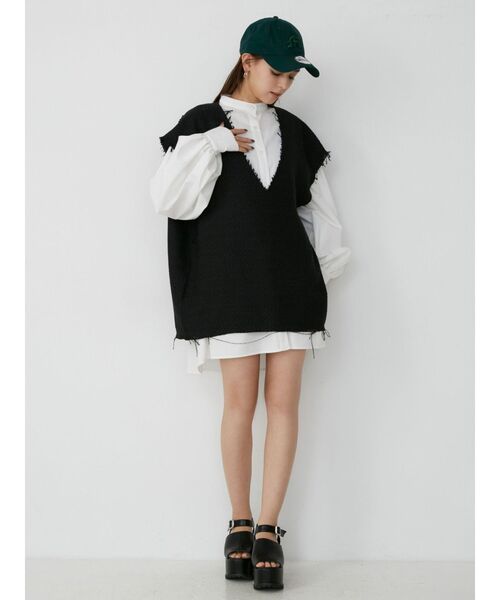 MURUA(ムルーア)の「ブロッキングベルトサンダル(サンダル・レディース・アイボリー/ブラック/ベージュ・35/36/37)」の9枚目の写真