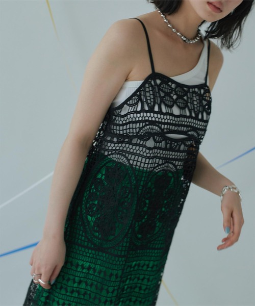 miette（ミエット）の「ﾊﾞｯｸﾍﾞﾙﾄﾚｰｽｷｬﾐｿｰﾙﾜﾝﾋﾟｰｽ（ワンピース・レディース・オレンジ/ブラック/ブルー・FREE）」の6枚目の写真