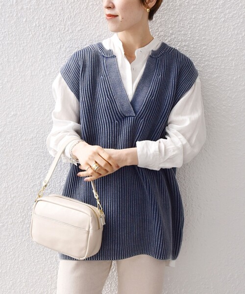 SHIPS any(シップス エニィ)の「SHIPS any:〈手洗い可能〉オーバーダイ ベスト◇(ベスト・レディース・ネイビー/オレンジ/ベージュ・ONE SIZE)」の3枚目の写真