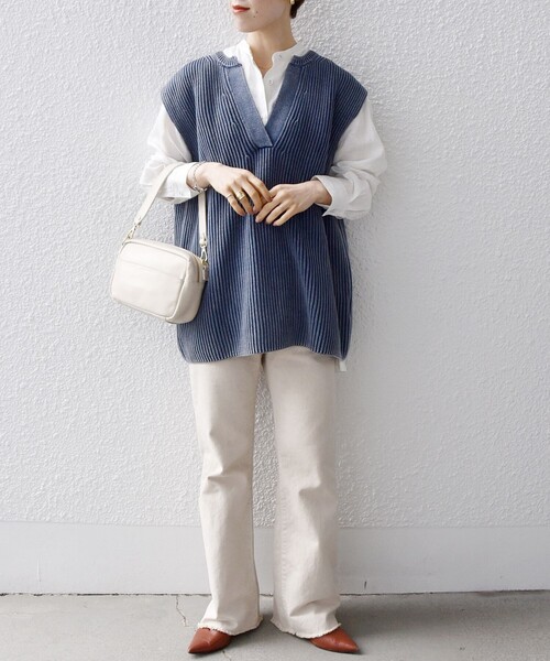 SHIPS any(シップス エニィ)の「SHIPS any:〈手洗い可能〉オーバーダイ ベスト◇(ベスト・レディース・ネイビー/オレンジ/ベージュ・ONE SIZE)」の14枚目の写真