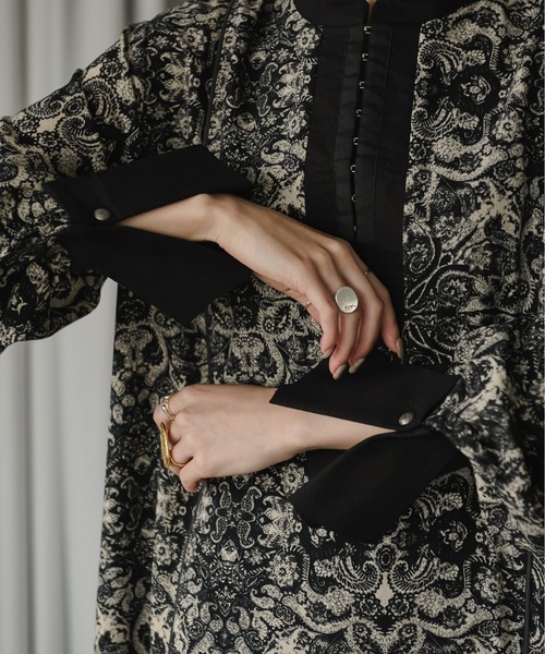 Ezick（エジック）の「Origami cuffs ペイズリーワンピース