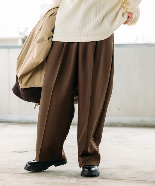 FREAK'S STORE(フリークスストア)の「限定展開 ワイドシルエット スタプレツイル イージースラックス/ワイドスラックス(スラックス・メンズ・ネイビー/ブラック/チャコールグレー/ブラウン・LARGE/SMALL/MEDIUM)」の6枚目の写真