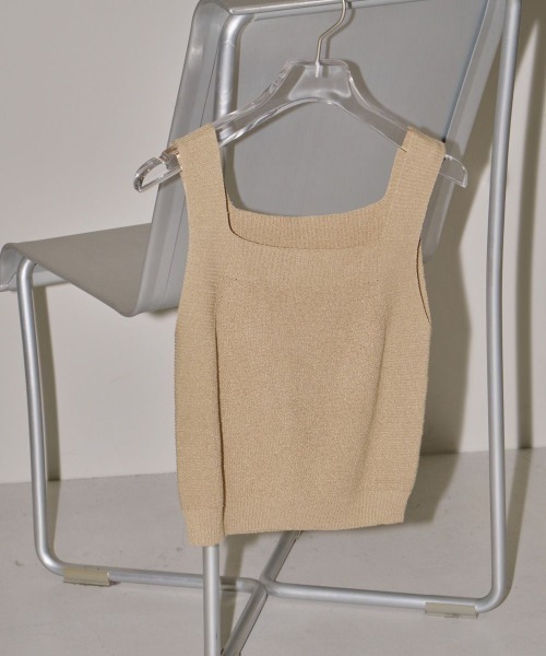 TODAYFUL(トゥデイフル)の「TODAYFUL(トゥデイフル) "Square Knit Tanktop"スクエアニットタンクトップ/12210509(タンクトップ・レディース・ベージュ/キナリ/ブラック・ONE SIZE)」の12枚目の写真