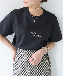 HER CLOSET | 【shemoshelly】WEB限定DAYロゴTシャツ(Tシャツ/カットソー)