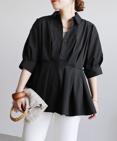 reca（レカ）の「ウエストタックシャツ（シャツ/ブラウス・レディース・グレイッシュベージュ/オフホワイト/ブラック・M/L）」の2枚目の写真