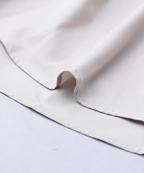 reca（レカ）の「ウエストタックシャツ（シャツ/ブラウス・レディース・グレイッシュベージュ/オフホワイト/ブラック・M/L）」の11枚目の写真