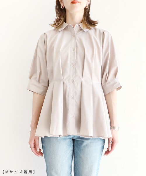 reca（レカ）の「ウエストタックシャツ（シャツ/ブラウス・レディース・グレイッシュベージュ/オフホワイト/ブラック・M/L）」の18枚目の写真