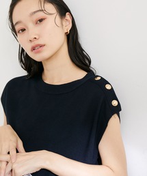 ゴールド釦アクセントフレンチスリーブニット