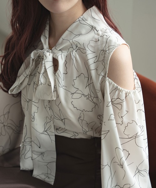 Ambre Ciel（アンブルシエル）の「２WAY肩開きリボンブラウス／【WEB/EC限定商品】（シャツ/ブラウス・レディース・ブラック/アイボリー/ベージュ・FREE）」の9枚目の写真