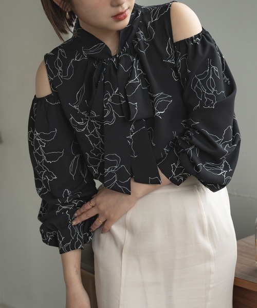 Ambre Ciel（アンブルシエル）の「２WAY肩開きリボンブラウス／【WEB/EC限定商品】（シャツ/ブラウス・レディース・ブラック/アイボリー/ベージュ・FREE）」の11枚目の写真