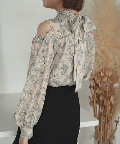 Ambre Ciel（アンブルシエル）の「２WAY肩開きリボンブラウス／【WEB/EC限定商品】（シャツ/ブラウス・レディース・ブラック/アイボリー/ベージュ・FREE）」の19枚目の写真