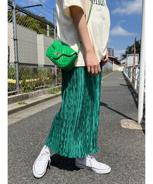 WC（ダブル シー）の「クリンクルサテンロングスカート（スカート・レディース・ピンク/グリーン/ブラック/レッド・FREE）」の5枚目の写真