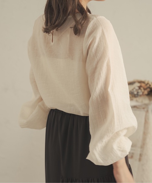 Ambre Neige(アンブルネージュ)の「袖ボリュームシアートップス/【WEB/EC限定商品】(シャツ/ブラウス・レディース・ライトグリーン/ベージュ/アイボリー・FREE)」の13枚目の写真