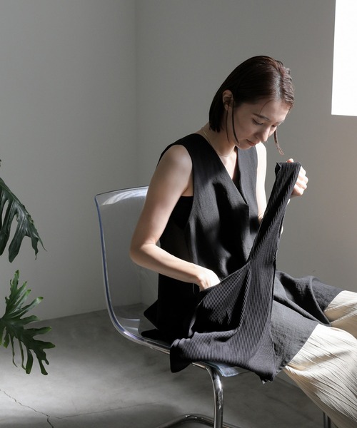 select MOCA（セレクトモカ）の「タックプリーツストライプハンドバッグ（ハンドバッグ・レディース・ベージュ系その他/ブラック・FREE）」の8枚目の写真