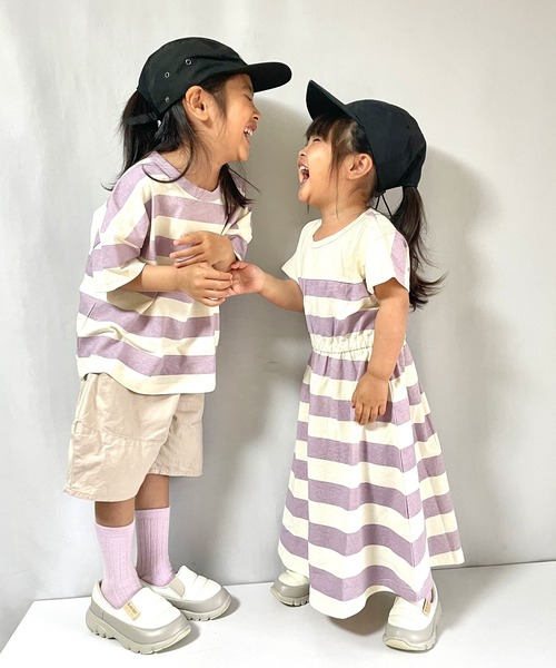 chil2（チルツー）の「コットン100％ ボーダーTシャツ（Tシャツ/カットソー・キッズ・ネイビー/オレンジ/ラベンダー/イエロー/グリーン/サックスブルー・80ｃｍ/90cm/100cm/110cm/120cm/130cm/140cm/150cm）」の13枚目の写真