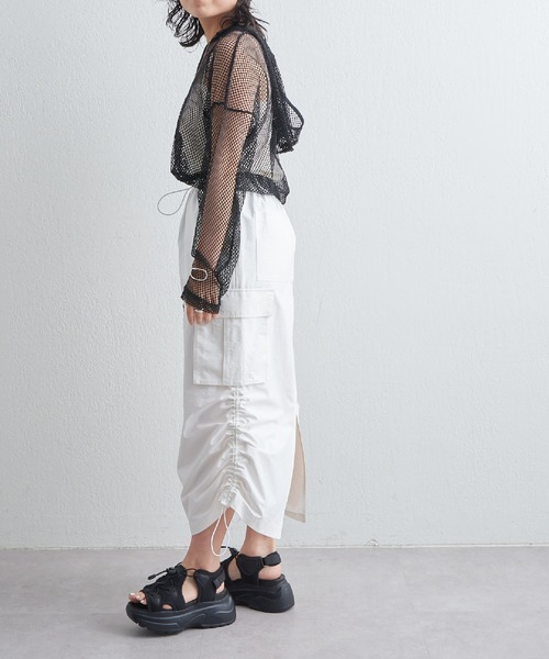 COLONY 2139（コロニートゥーワンスリーナイン）の「カットメッシュフードプルオーバー（パーカー・レディース・ブラック/ブルー/オフホワイト・FREE）」の14枚目の写真