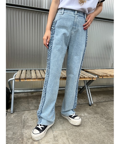 WC(ダブル シー)の「フリルラインデニムパンツ(デニムパンツ・レディース・ブルー・FREE)」の13枚目の写真
