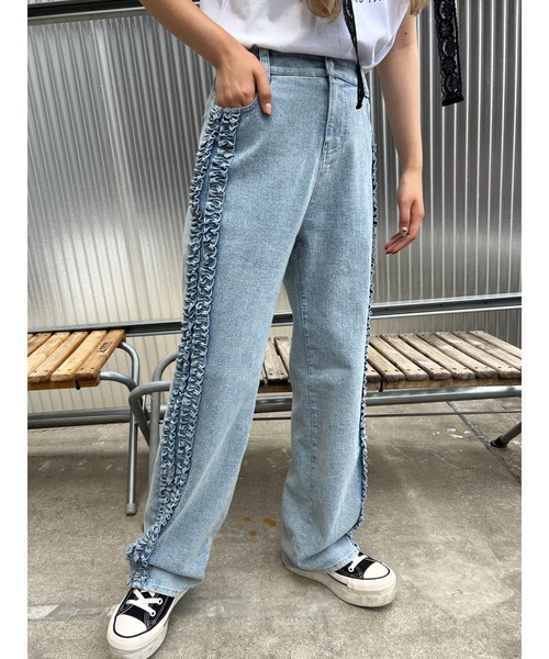 WC(ダブル シー)の「フリルラインデニムパンツ(デニムパンツ・レディース・ブルー・FREE)」の19枚目の写真