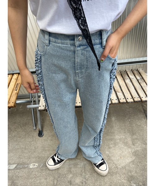 WC(ダブル シー)の「フリルラインデニムパンツ(デニムパンツ・レディース・ブルー・FREE)」の10枚目の写真