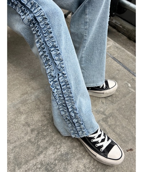 WC(ダブル シー)の「フリルラインデニムパンツ(デニムパンツ・レディース・ブルー・FREE)」の20枚目の写真