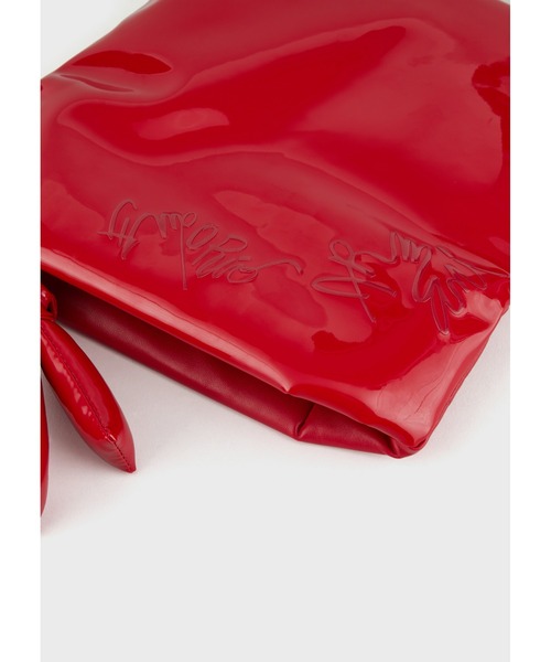 EMPORIO ARMANI（エンポリオアルマーニ）の「【エンポリオ アルマーニ】クラッチバッグ　ラミネート加工 キルティングモチーフ（クラッチバッグ・レディース・ブラック系その他/チェリーレッド・FREE）」の5枚目の写真