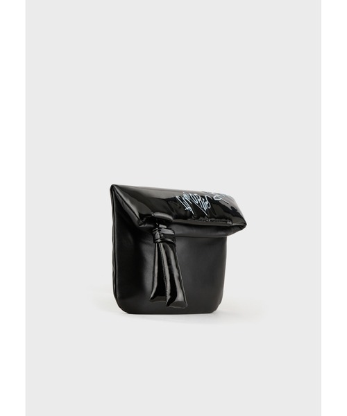 EMPORIO ARMANI（エンポリオアルマーニ）の「【エンポリオ アルマーニ】クラッチバッグ　ラミネート加工 キルティングモチーフ（クラッチバッグ・レディース・ブラック系その他/チェリーレッド・FREE）」の9枚目の写真