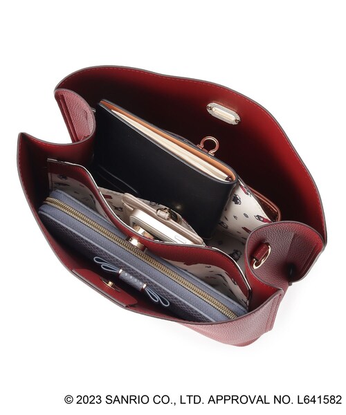 grove（グローブ）の「◆【サンリオキャラクター】サイドスリットショルダー（ショルダーバッグ・レディース・ブラック/レッド系1・00）」の16枚目の写真