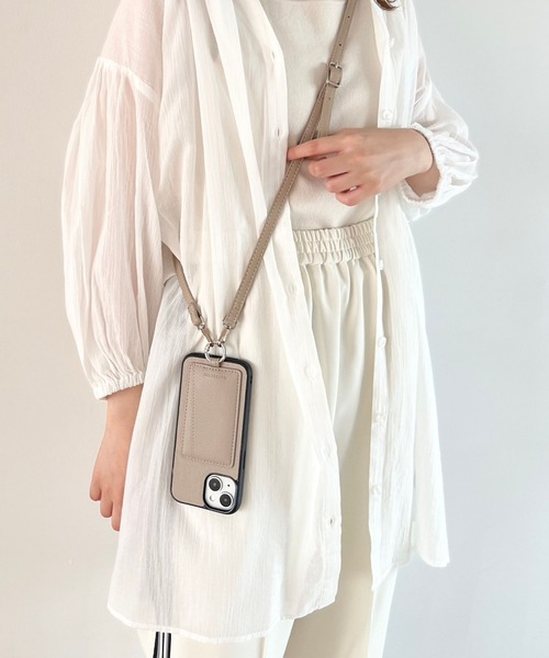 Me%（ミィパーセント）の「【iPhone14pro対応】フェイクレザーカラビナツキiPhoneケース（スマホケース/カバー・レディース・ブラック/シルバー/ベージュ・FREE）」の18枚目の写真