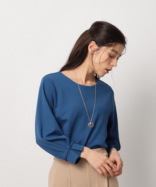 DRESKIP（ドレスキップ）の「◆【アクセ付き】大人上品 お袖タック 7分袖トップス（Tシャツ/カットソー・レディース・ライトグレー/サンドベージュ/ブルー/イエロー/ブラック・02/03/04）」の4枚目の写真