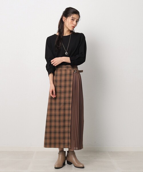 DRESKIP（ドレスキップ）の「◆【アクセ付き】大人上品 お袖タック 7分袖トップス（Tシャツ/カットソー・レディース・ライトグレー/サンドベージュ/ブルー/イエロー/ブラック・02/03/04）」の8枚目の写真