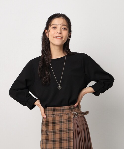 DRESKIP（ドレスキップ）の「◆【アクセ付き】大人上品 お袖タック 7分袖トップス（Tシャツ/カットソー・レディース・ライトグレー/サンドベージュ/ブルー/イエロー/ブラック・02/03/04）」の10枚目の写真