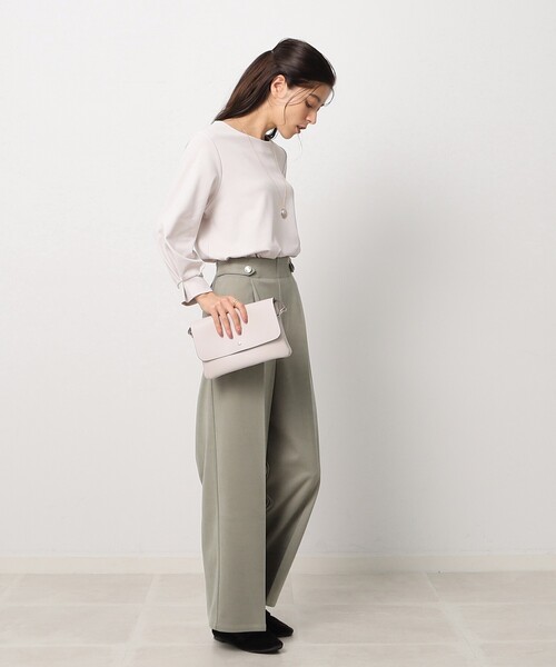 DRESKIP（ドレスキップ）の「◆【アクセ付き】大人上品 お袖タック 7分袖トップス（Tシャツ/カットソー・レディース・ライトグレー/サンドベージュ/ブルー/イエロー/ブラック・02/03/04）」の15枚目の写真