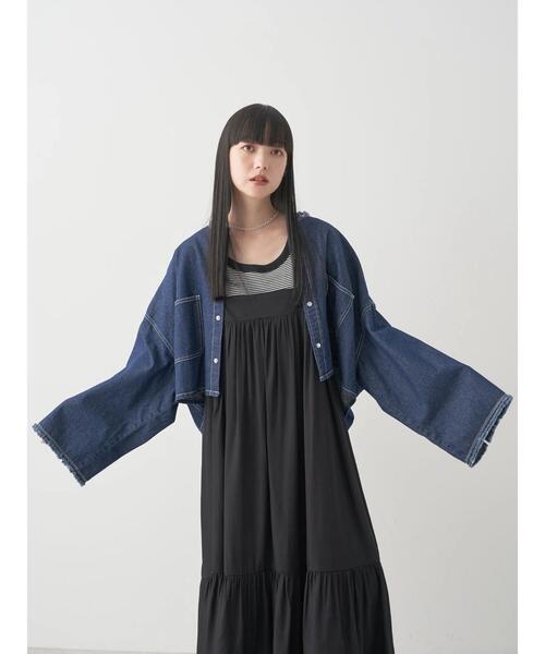 earth music&ecology（アースミュージックアンドエコロジー）の「スクエアデニムシャツ（その他アウター・レディース・インディゴブルー・FREE）」の15枚目の写真