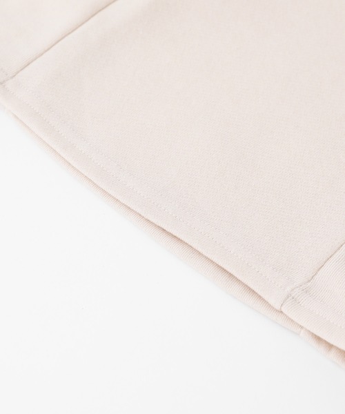 URBAN CHERRY（アーバンチェリー）の「【吸水性・保温性バツグン】ドッキングデザインフリル裏毛トップス（スウェット・キッズ・ベージュ/ブラウン/ブラック・130cm/110cm/150cm/140cm/120cm）」の22枚目の写真