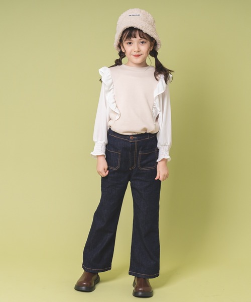 URBAN CHERRY（アーバンチェリー）の「【吸水性・保温性バツグン】ドッキングデザインフリル裏毛トップス（スウェット・キッズ・ベージュ/ブラウン/ブラック・130cm/110cm/150cm/140cm/120cm）」の6枚目の写真