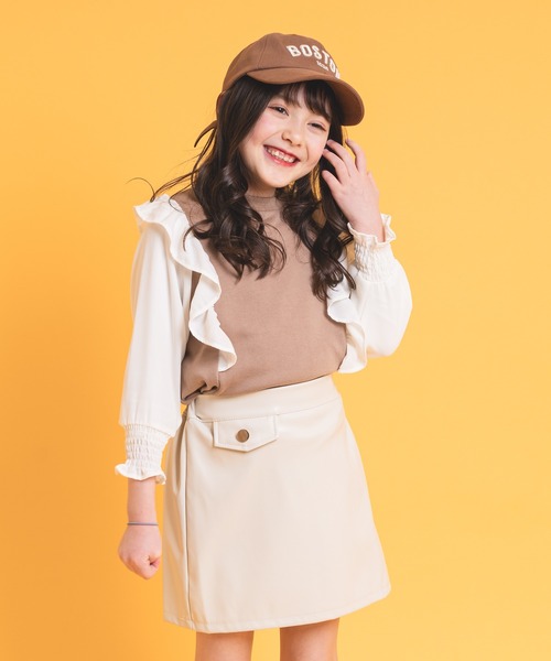 URBAN CHERRY（アーバンチェリー）の「【吸水性・保温性バツグン】ドッキングデザインフリル裏毛トップス（スウェット・キッズ・ベージュ/ブラウン/ブラック・130cm/110cm/150cm/140cm/120cm）」の15枚目の写真