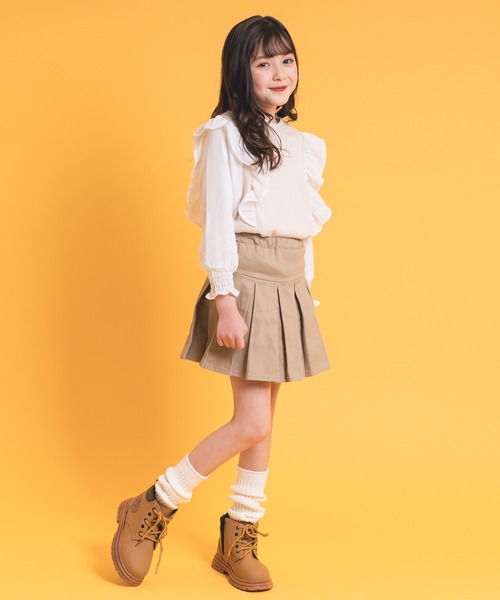 URBAN CHERRY（アーバンチェリー）の「【吸水性・保温性バツグン】ドッキングデザインフリル裏毛トップス（スウェット・キッズ・ベージュ/ブラウン/ブラック・130cm/110cm/150cm/140cm/120cm）」の16枚目の写真