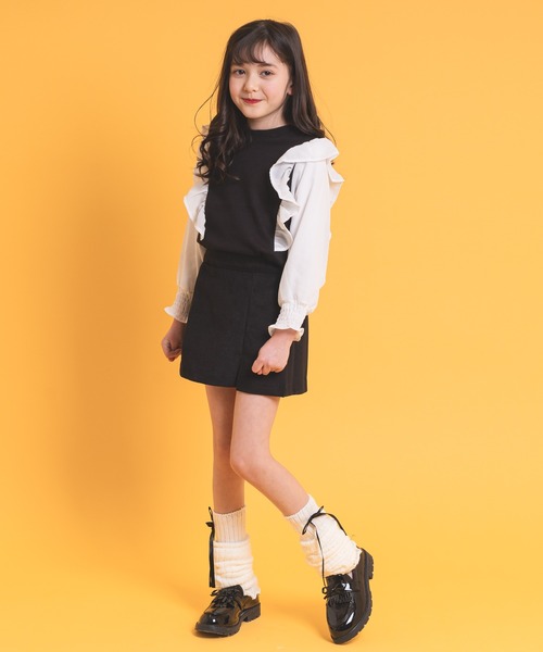 URBAN CHERRY（アーバンチェリー）の「【吸水性・保温性バツグン】ドッキングデザインフリル裏毛トップス（スウェット・キッズ・ベージュ/ブラウン/ブラック・130cm/110cm/150cm/140cm/120cm）」の12枚目の写真