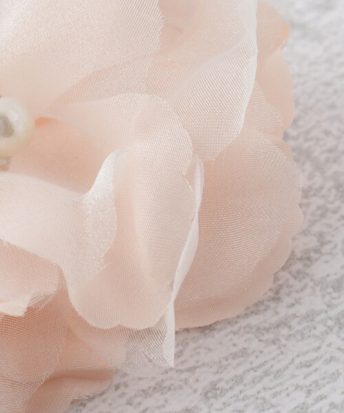 SHOO・LA・RUE（シューラルー）の「◆【セレモニー】アクセントフェイクパールコサージュ（ブローチ/コサージュ・レディース・ライトグレー/ベビーピンク/オフホワイト/ライトベージュ/ブルー系その他/ベージュ系その他3/ライトグレー系/ピンク系その他・00）」の12枚目の写真