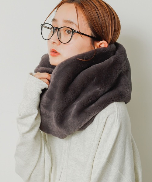 SENSE OF PLACE by URBAN RESEARCH(センスオブプレイスバイアーバンリサーチ)の「ボリュームエコファースヌード(マフラー・レディース・ベージュ/グレー・ONE)」の6枚目の写真