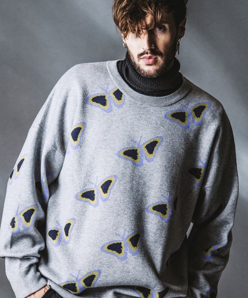 NO ID.（ノーアイディ）の「【NO ID.】Butterfly Jacquard Big Pullover / バタフライ ジャガード ビッグ プルオーバー（Tシャツ/カットソー・メンズ・ワイン/ブラック/グレー・ONE SIZE）」の3枚目の写真