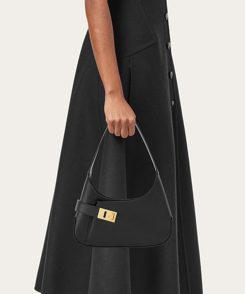 FERRAGAMO（フェラガモ）の「ショルダーバッグ（ショルダーバッグ・レディース・ブラック・ONE SIZE）」の4枚目の写真