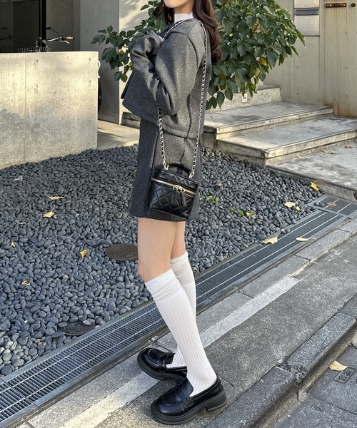 Silly(シリー)の「【着回し力抜群のアイテム】ノーカラーセットアップ(セットアップ・レディース・グレー/ブラック・MEDIUM/LARGE)」の6枚目の写真