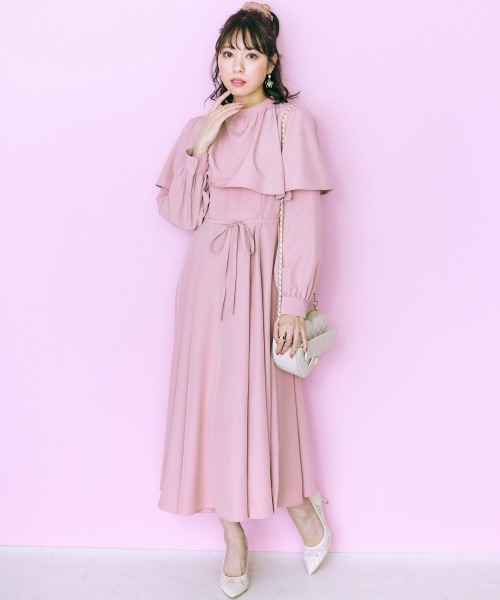 marun(マルン)の「<大きいサイズ> リボンタイ付きケープ風ワンピース marun(ワンピース・レディース・ネイビー/グリーン/ピンク・4L/L/LL/5L/3L)」の4枚目の写真
