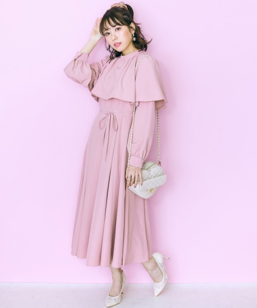 marun(マルン)の「<大きいサイズ> リボンタイ付きケープ風ワンピース marun(ワンピース・レディース・ネイビー/グリーン/ピンク・4L/L/LL/5L/3L)」の6枚目の写真