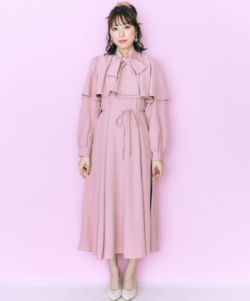 marun(マルン)の「<大きいサイズ> リボンタイ付きケープ風ワンピース marun(ワンピース・レディース・ネイビー/グリーン/ピンク・4L/L/LL/5L/3L)」の21枚目の写真